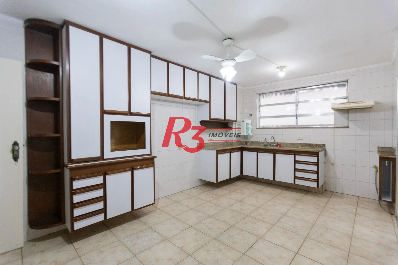 Apartamento com 3 dormitórios à venda, 144 m² por R$ 749.000,00 - Gonzaga - Santos/SP
