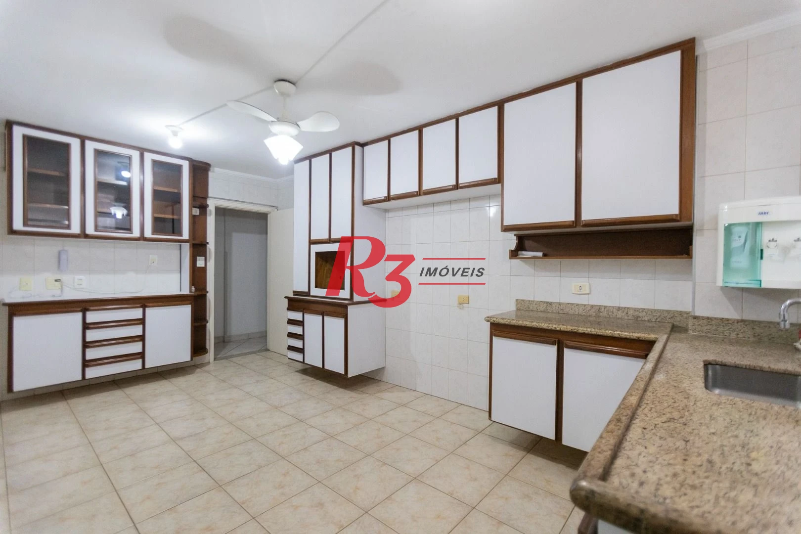 Apartamento com 3 dormitórios à venda, 144 m² por R$ 749.000,00 - Gonzaga - Santos/SP