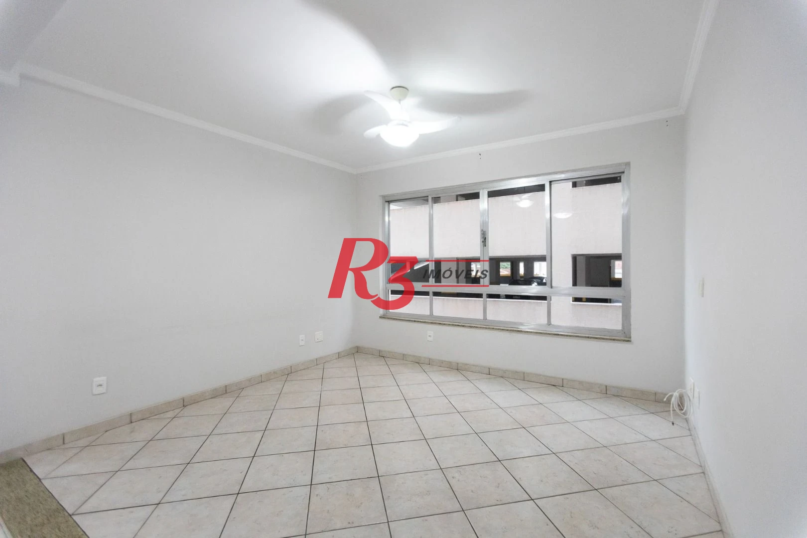 Apartamento com 3 dormitórios à venda, 144 m² por R$ 749.000,00 - Gonzaga - Santos/SP