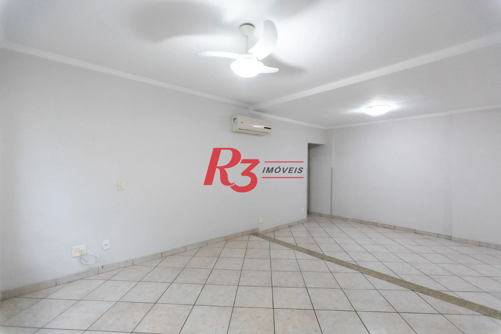 Apartamento com 3 dormitórios à venda, 144 m² por R$ 749.000,00 - Gonzaga - Santos/SP
