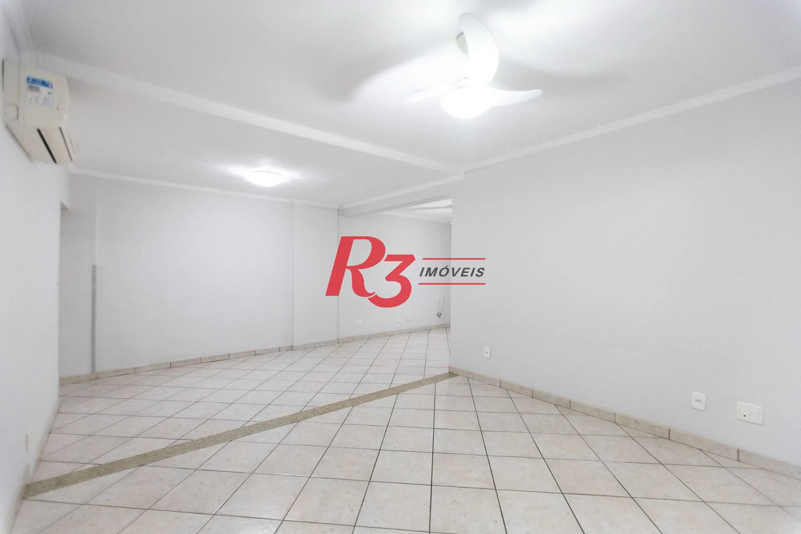 Apartamento com 3 dormitórios à venda, 144 m² por R$ 749.000,00 - Gonzaga - Santos/SP