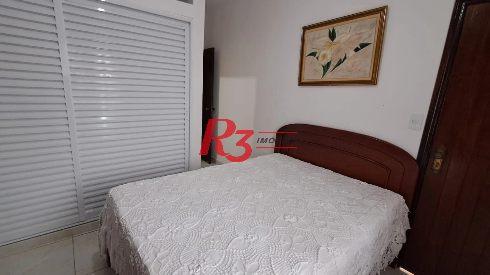 Sobrado com 4 dormitórios à venda, 268 m² por R$ 1.200.000,00 - Solemar - Praia Grande/SP