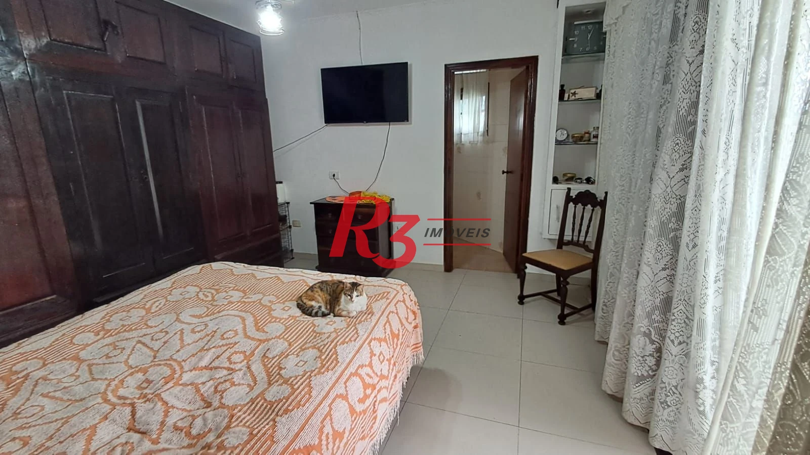 Sobrado com 4 dormitórios à venda, 268 m² por R$ 1.200.000,00 - Solemar - Praia Grande/SP