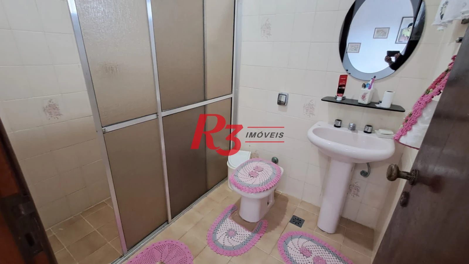 Sobrado com 4 dormitórios à venda, 268 m² por R$ 1.200.000,00 - Solemar - Praia Grande/SP