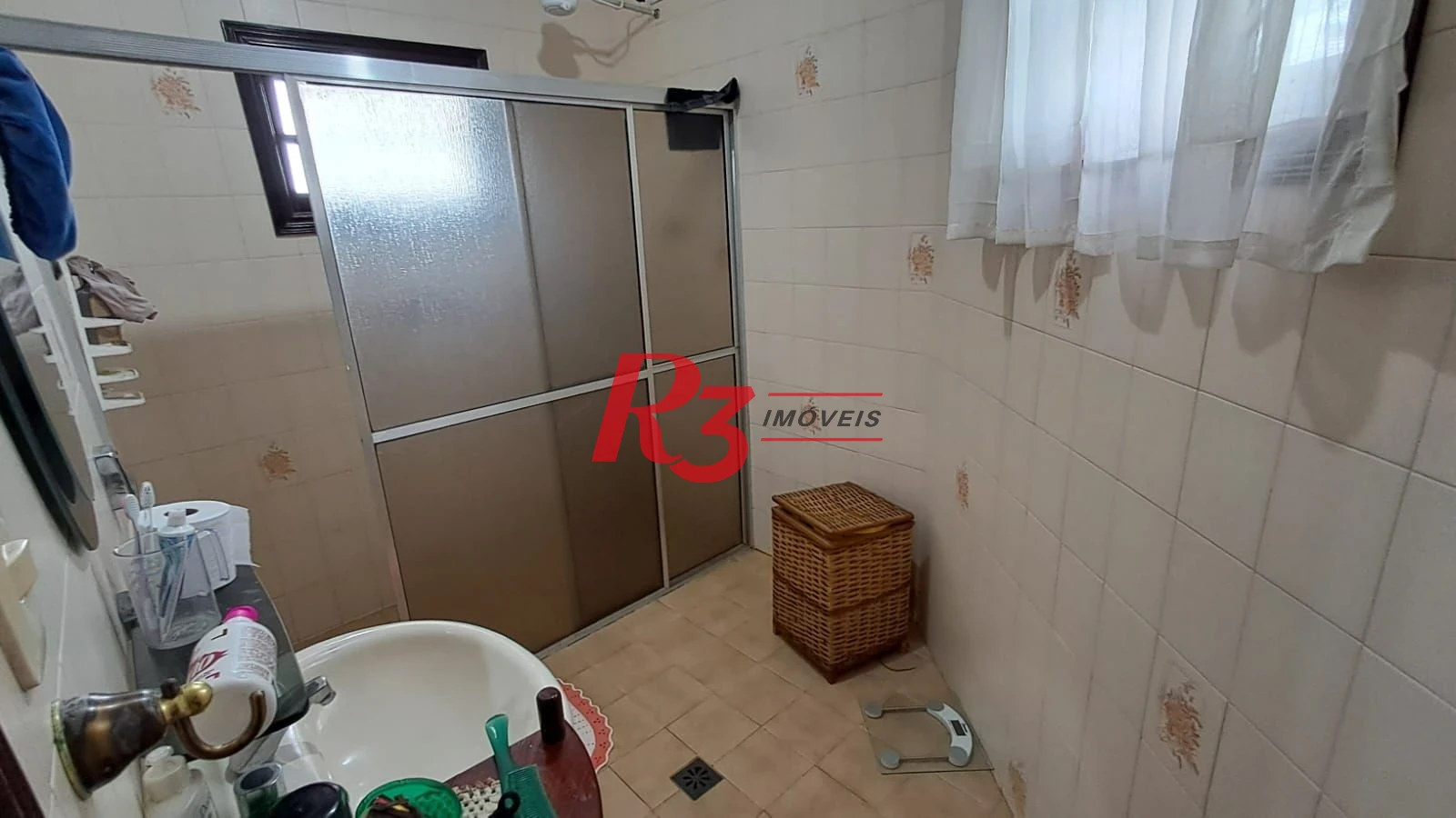 Sobrado com 4 dormitórios à venda, 268 m² por R$ 1.200.000,00 - Solemar - Praia Grande/SP