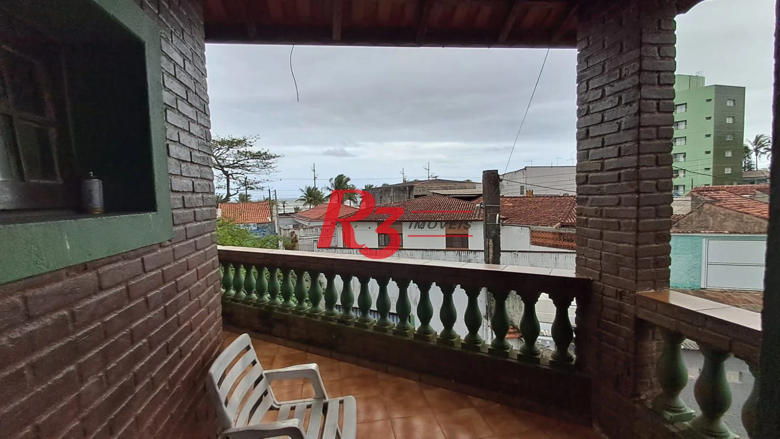 Sobrado com 4 dormitórios à venda, 268 m² por R$ 1.200.000,00 - Solemar - Praia Grande/SP