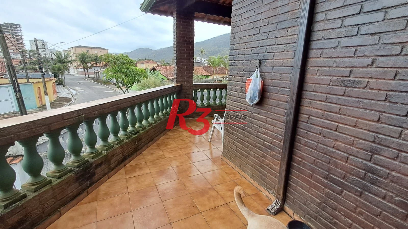 Sobrado com 4 dormitórios à venda, 268 m² por R$ 1.200.000,00 - Solemar - Praia Grande/SP