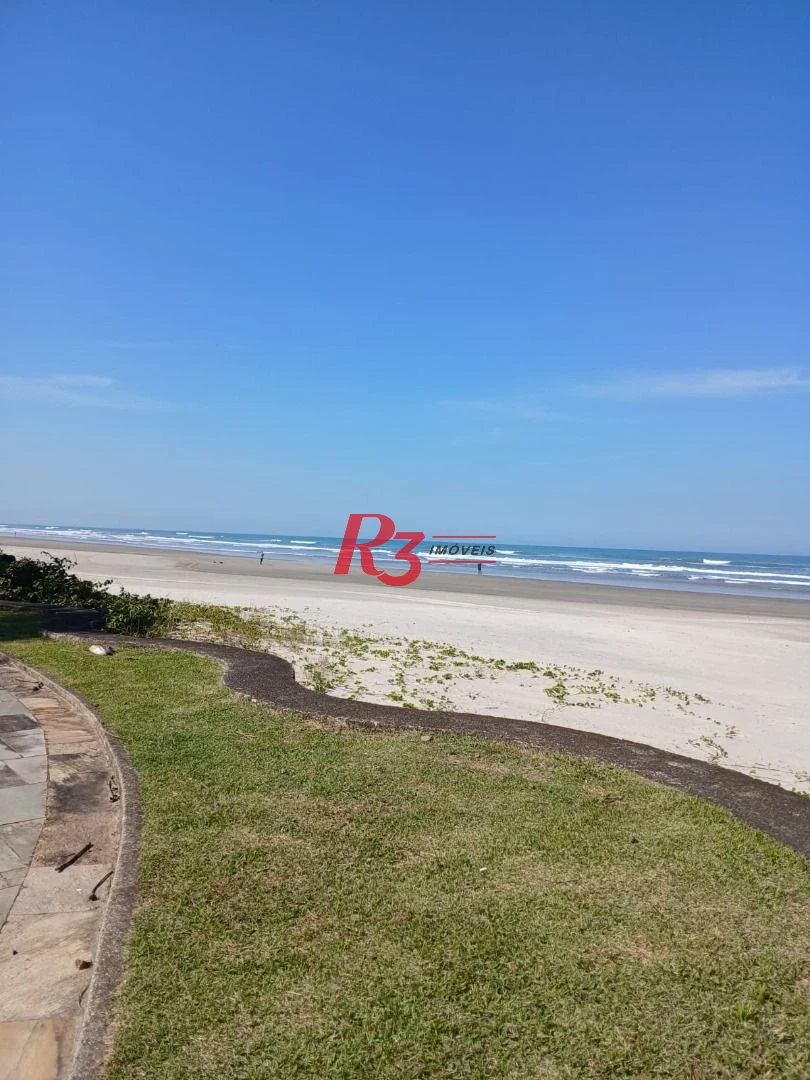 Sobrado com 4 dormitórios à venda, 268 m² por R$ 1.200.000,00 - Solemar - Praia Grande/SP