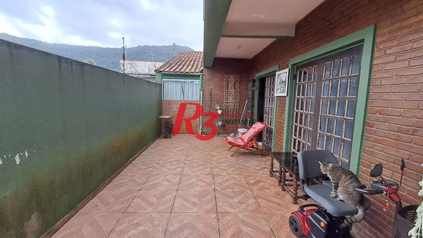 Sobrado com 4 dormitórios à venda, 268 m² por R$ 1.200.000,00 - Solemar - Praia Grande/SP