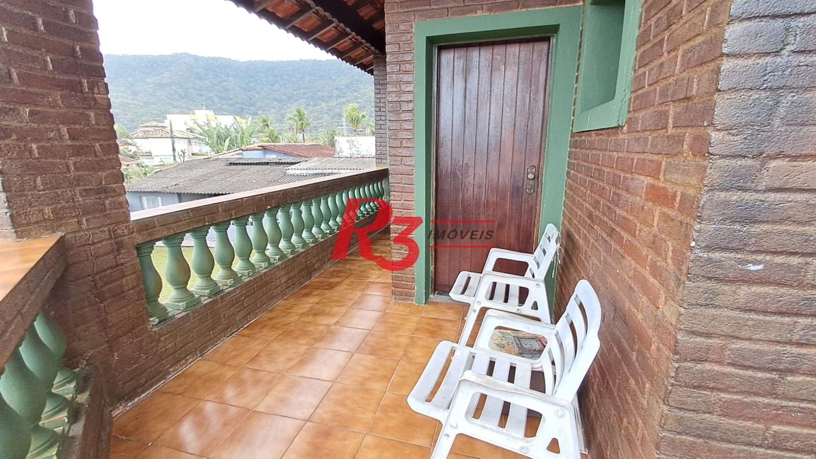 Sobrado com 4 dormitórios à venda, 268 m² por R$ 1.200.000,00 - Solemar - Praia Grande/SP