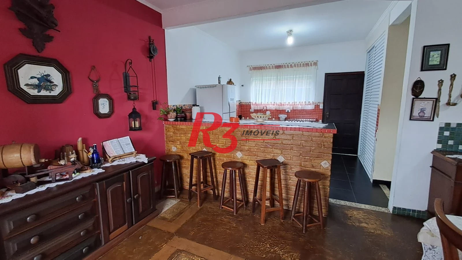 Sobrado com 4 dormitórios à venda, 268 m² por R$ 1.200.000,00 - Solemar - Praia Grande/SP