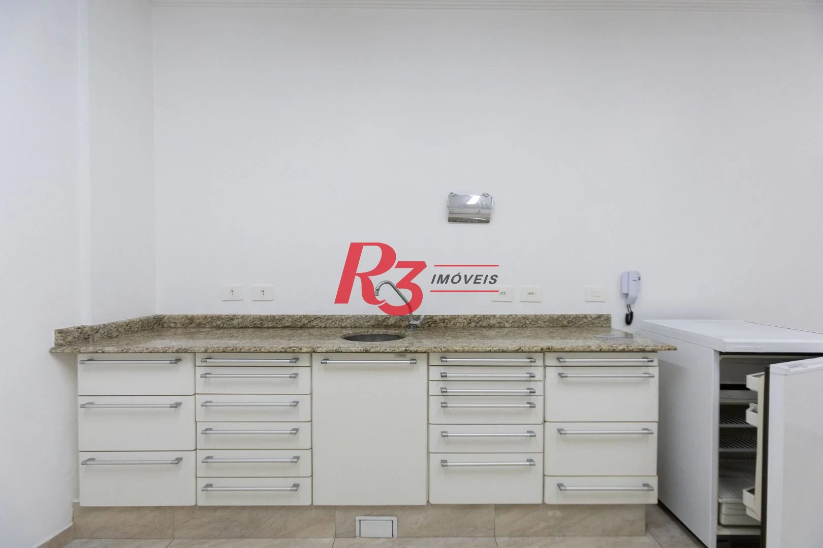 Sala, 39 m² - venda por R$ 360.000,00 ou aluguel por R$ 3.500,00/mês - Embaré - Santos/SP