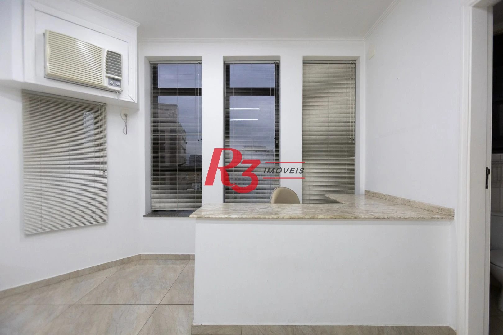 Sala, 39 m² - venda por R$ 360.000,00 ou aluguel por R$ 3.500,00/mês - Embaré - Santos/SP