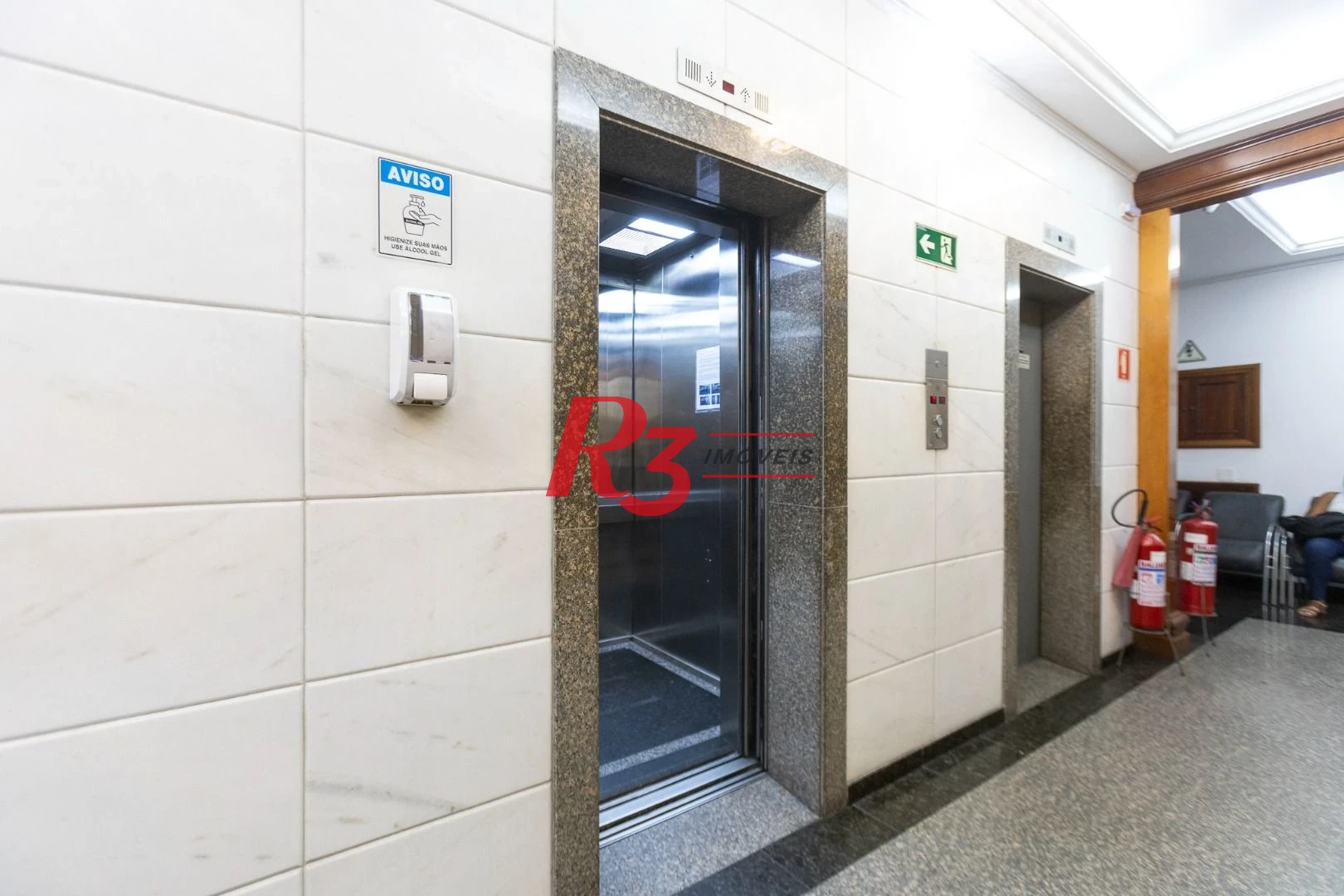 Sala, 39 m² - venda por R$ 360.000,00 ou aluguel por R$ 3.500,00/mês - Embaré - Santos/SP