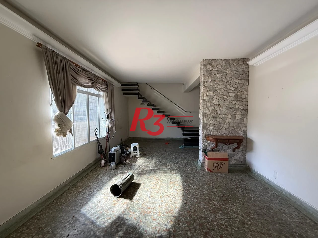 Sobrado com 3 dormitórios para alugar, 164 m² por R$ 8.000,00/mês - Embaré - Santos/SP