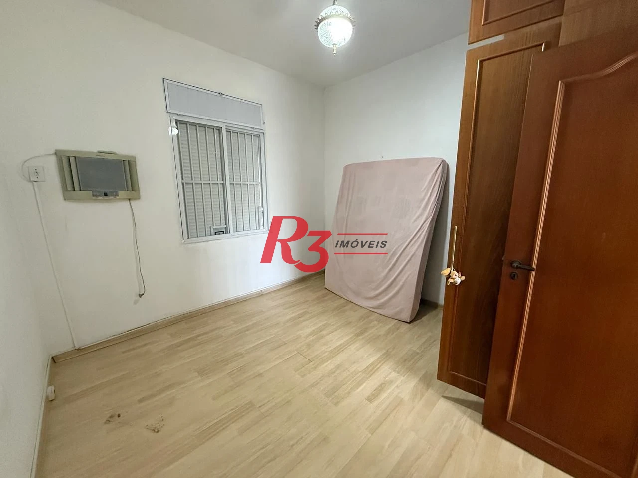 Sobrado com 3 dormitórios para alugar, 164 m² por R$ 8.000,00/mês - Embaré - Santos/SP