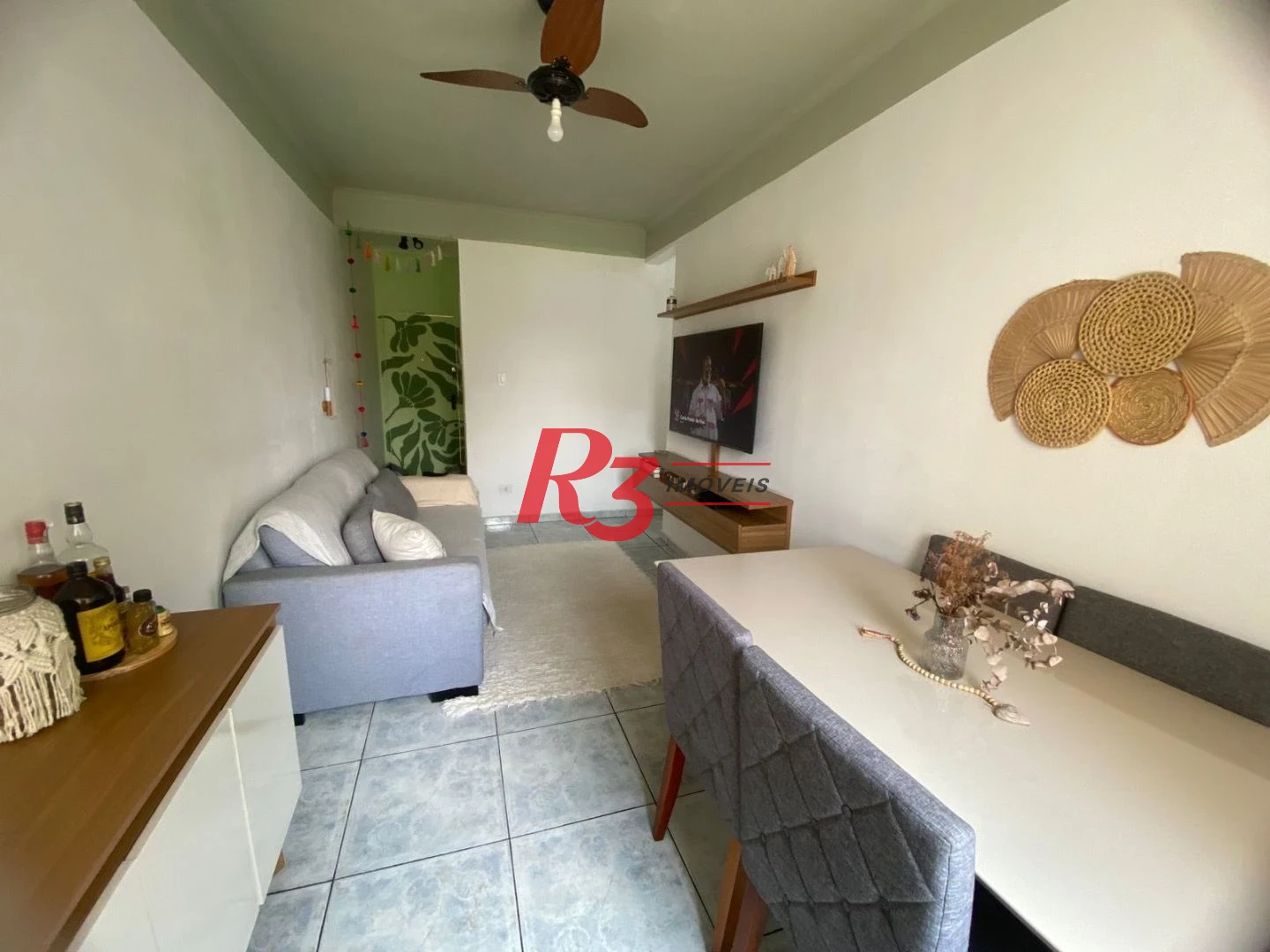 Apartamento com 2 dormitórios à venda, 75 m² por R$ 300.000,00 - Centro - São Vicente/SP