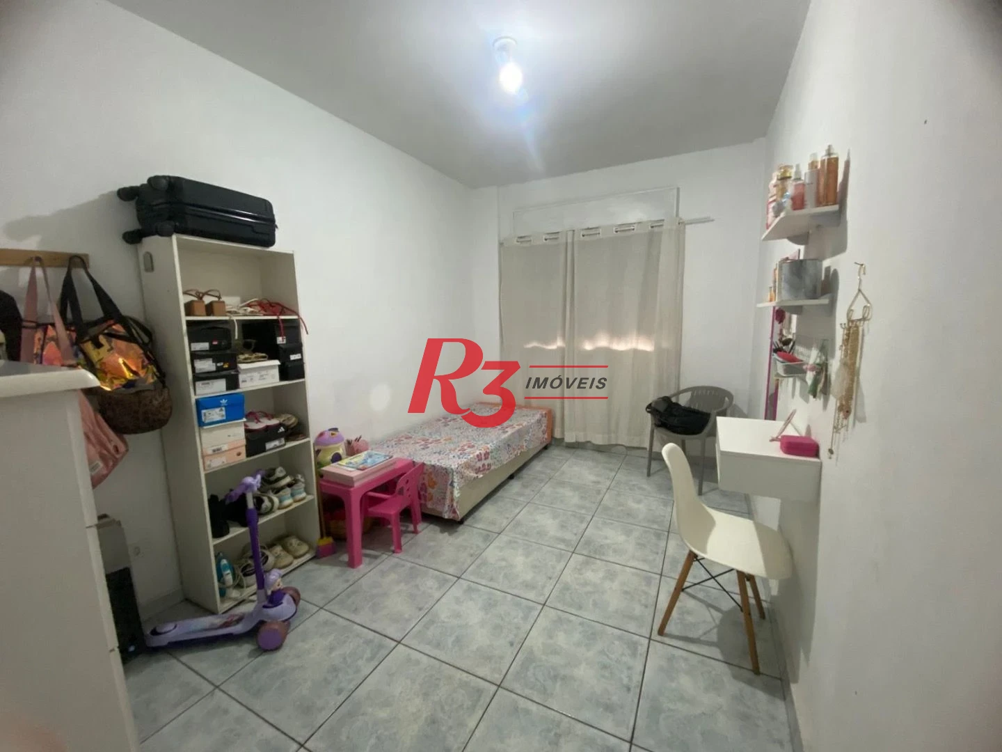 Apartamento com 2 dormitórios à venda, 75 m² por R$ 300.000,00 - Centro - São Vicente/SP
