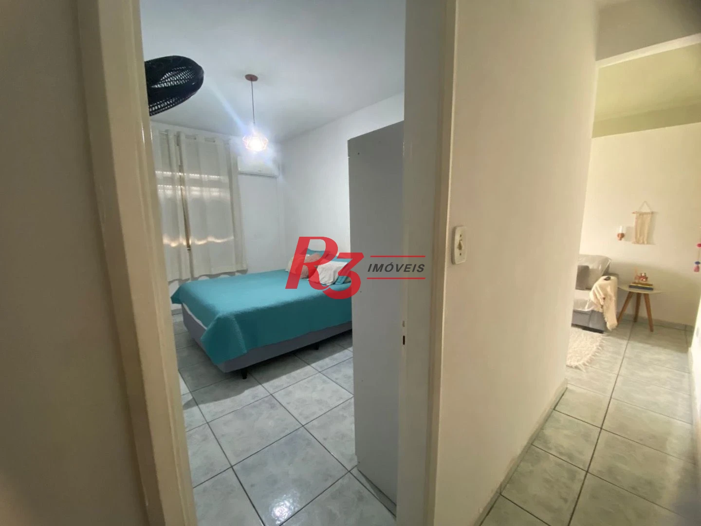 Apartamento com 2 dormitórios à venda, 75 m² por R$ 300.000,00 - Centro - São Vicente/SP