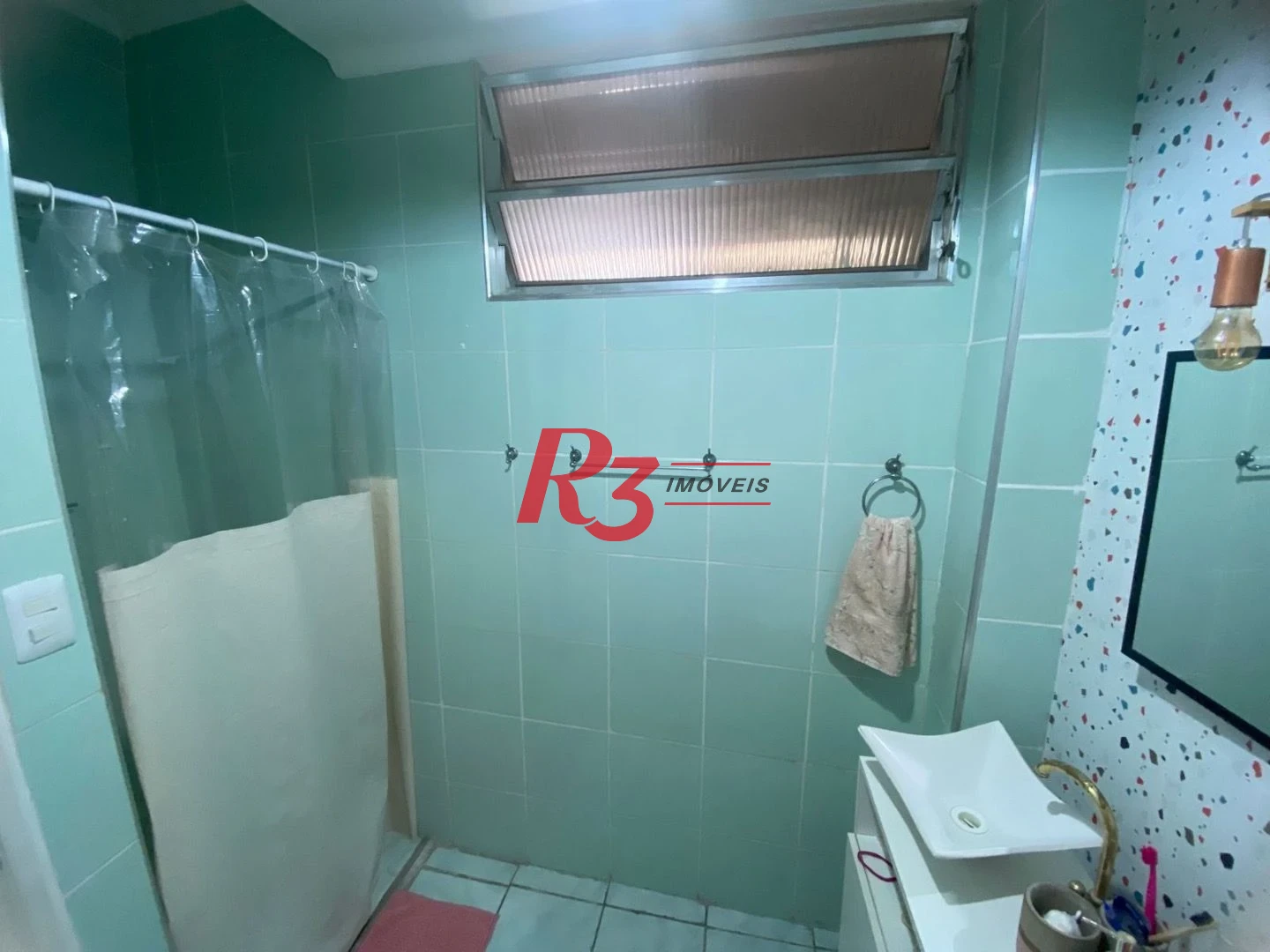 Apartamento com 2 dormitórios à venda, 75 m² por R$ 300.000,00 - Centro - São Vicente/SP