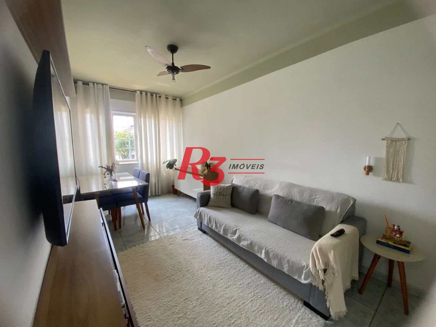 Apartamento com 2 dormitórios à venda, 75 m² por R$ 300.000,00 - Centro - São Vicente/SP