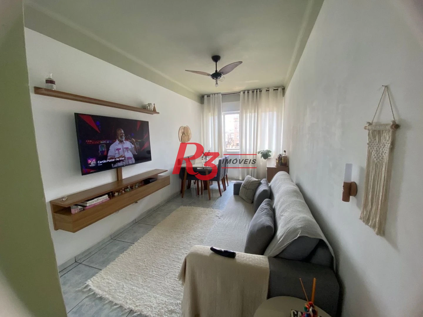 Apartamento com 2 dormitórios à venda, 75 m² por R$ 300.000,00 - Centro - São Vicente/SP