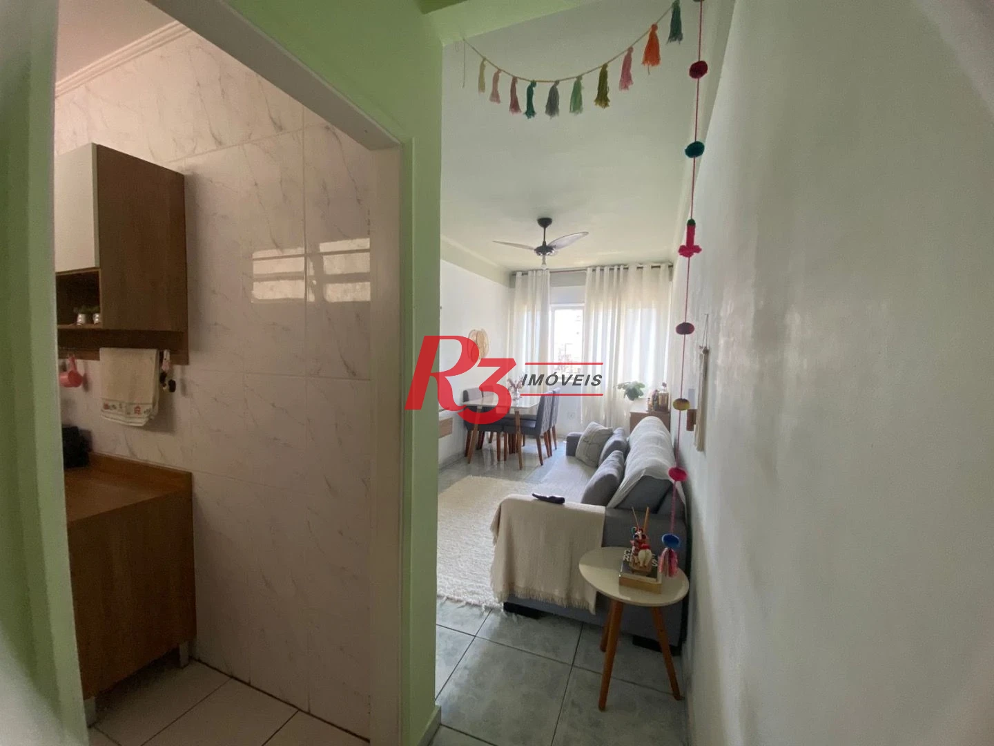 Apartamento com 2 dormitórios à venda, 75 m² por R$ 300.000,00 - Centro - São Vicente/SP