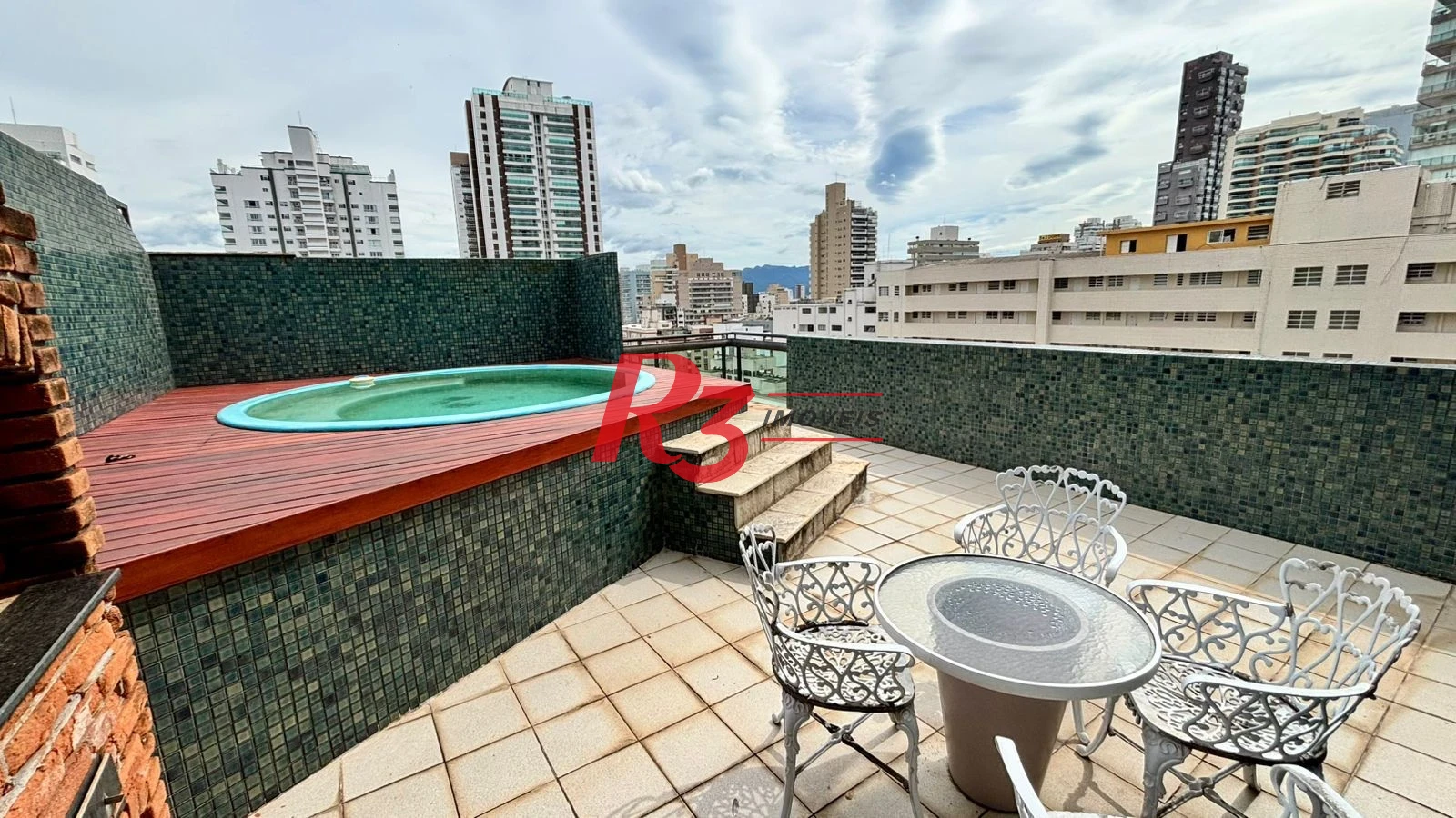 Cobertura com 3 dormitórios à venda, 172 m² por R$ 1.890.000,00 - Pompéia - Santos/SP