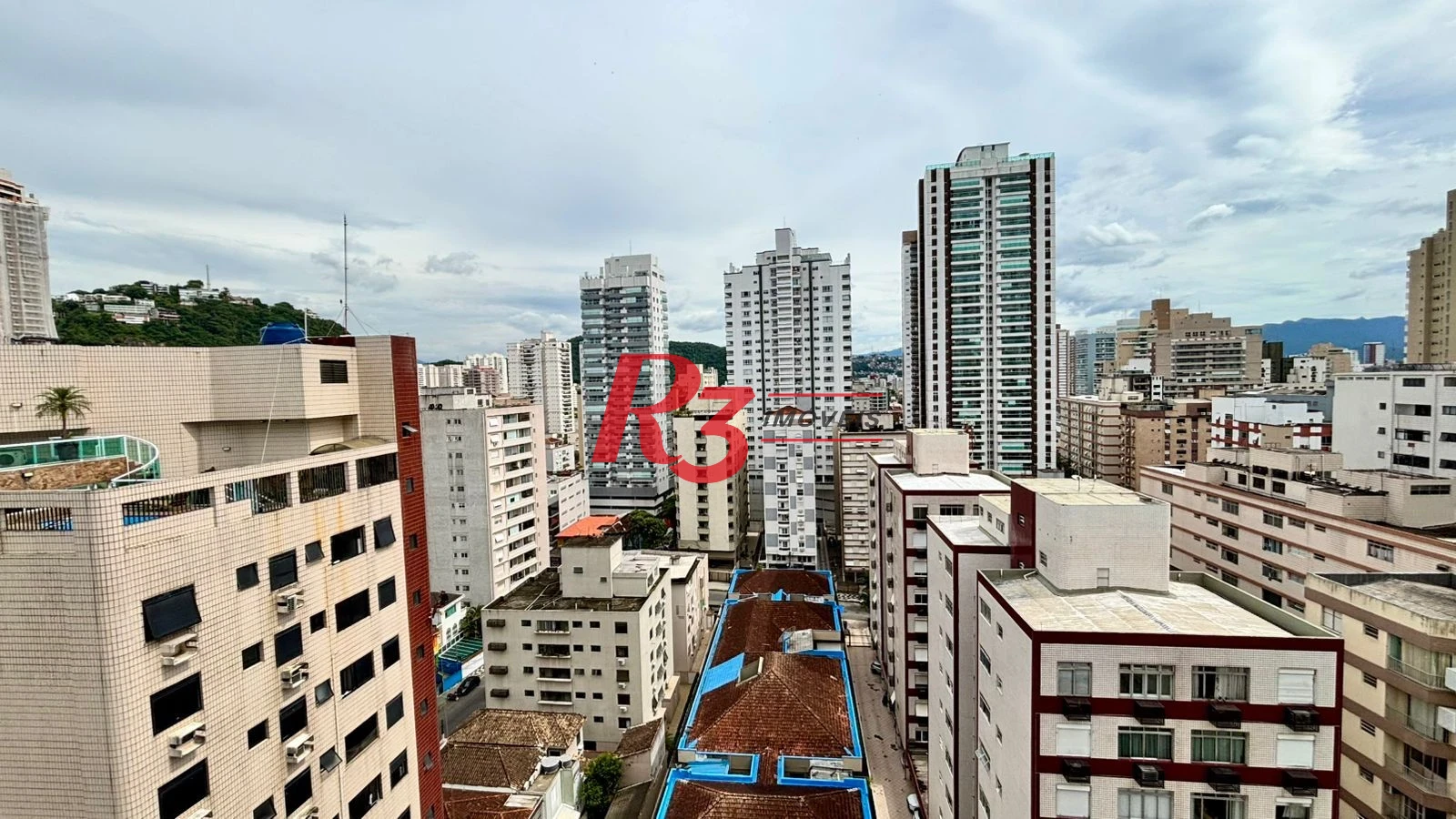 Cobertura com 3 dormitórios à venda, 172 m² por R$ 1.890.000,00 - Pompéia - Santos/SP