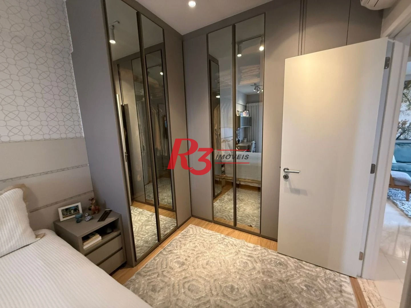Apartamento com 3 dormitórios à venda, 125 m² por R$ 1.950.000,00 - Embaré - Santos/SP