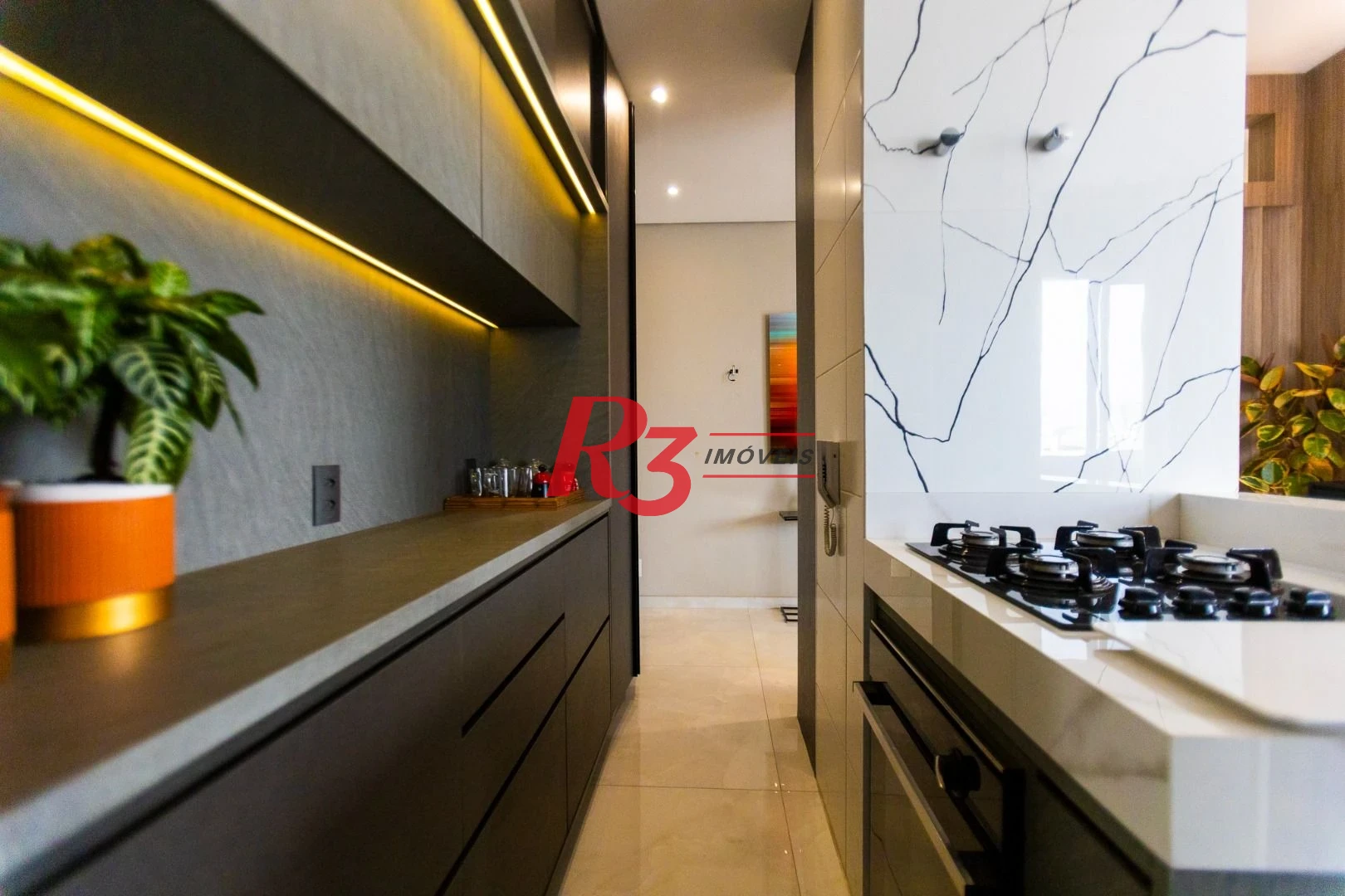 Apartamento com 3 dormitórios para alugar, 104 m² por R$ 10.000,00/mês - Gonzaga - Santos/SP