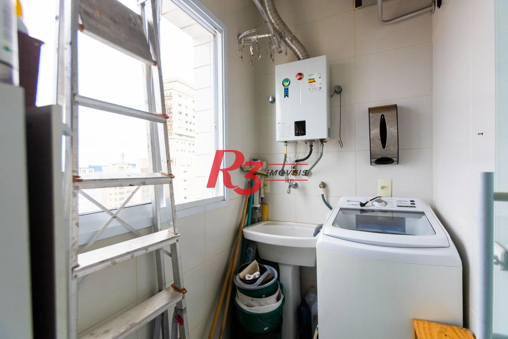 Apartamento com 3 dormitórios para alugar, 104 m² por R$ 10.000,00/mês - Gonzaga - Santos/SP