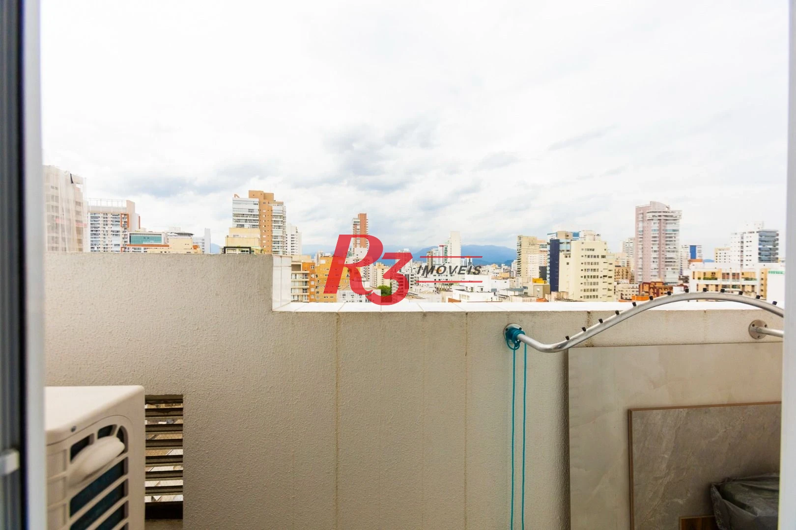 Apartamento com 3 dormitórios para alugar, 104 m² por R$ 10.000,00/mês - Gonzaga - Santos/SP