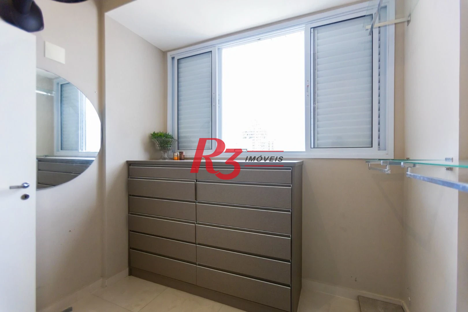 Apartamento com 3 dormitórios para alugar, 104 m² por R$ 10.000,00/mês - Gonzaga - Santos/SP