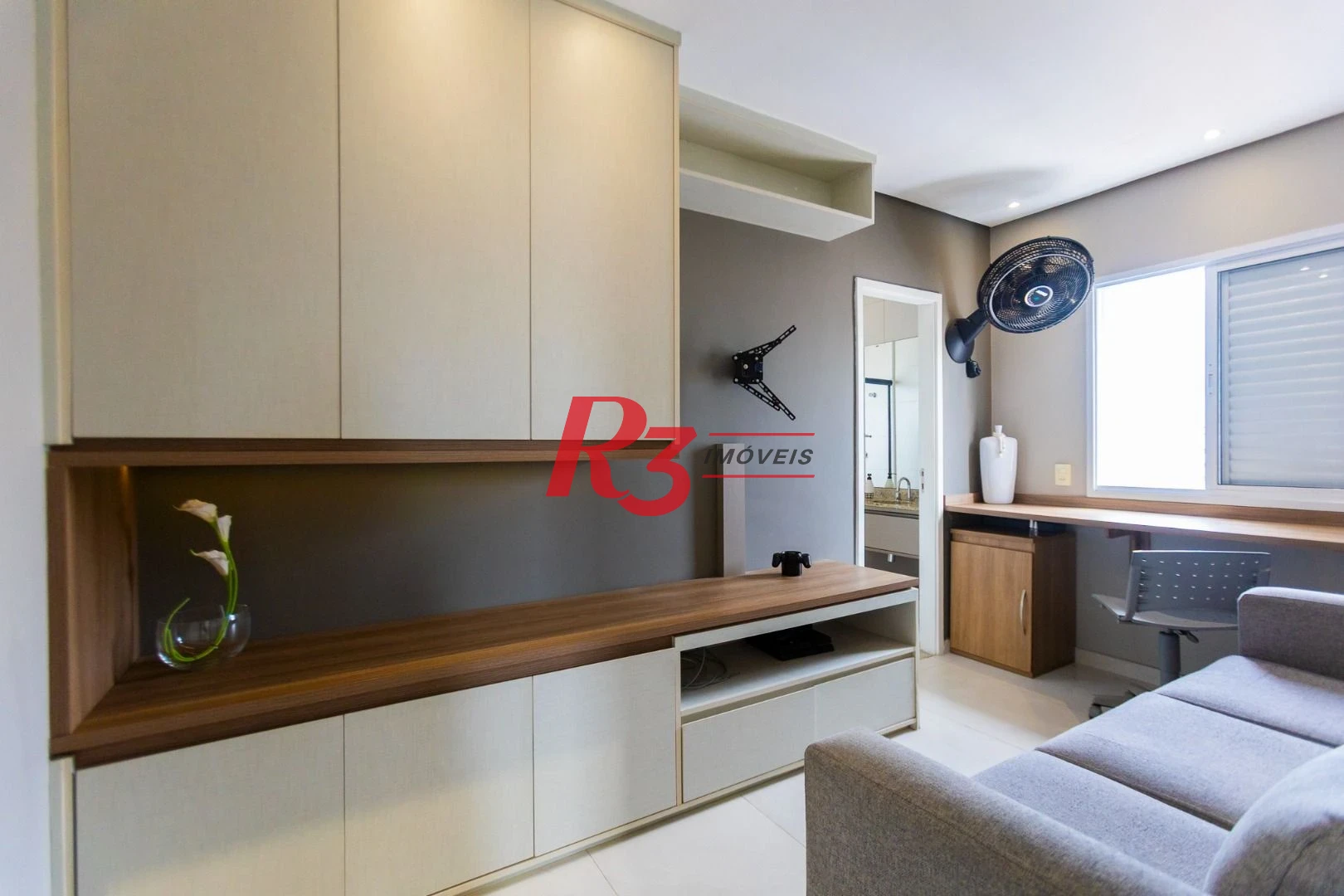 Apartamento com 3 dormitórios para alugar, 104 m² por R$ 10.000,00/mês - Gonzaga - Santos/SP