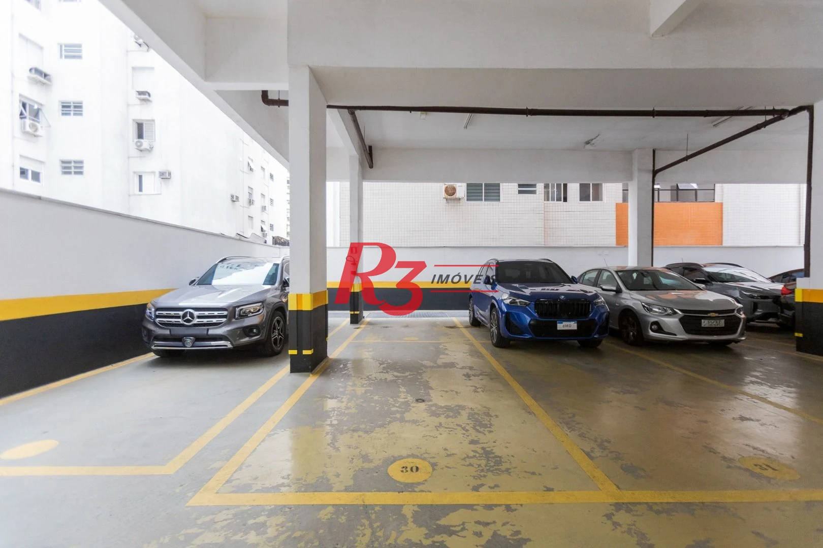 Apartamento com 3 dormitórios para alugar, 104 m² por R$ 10.000,00/mês - Gonzaga - Santos/SP