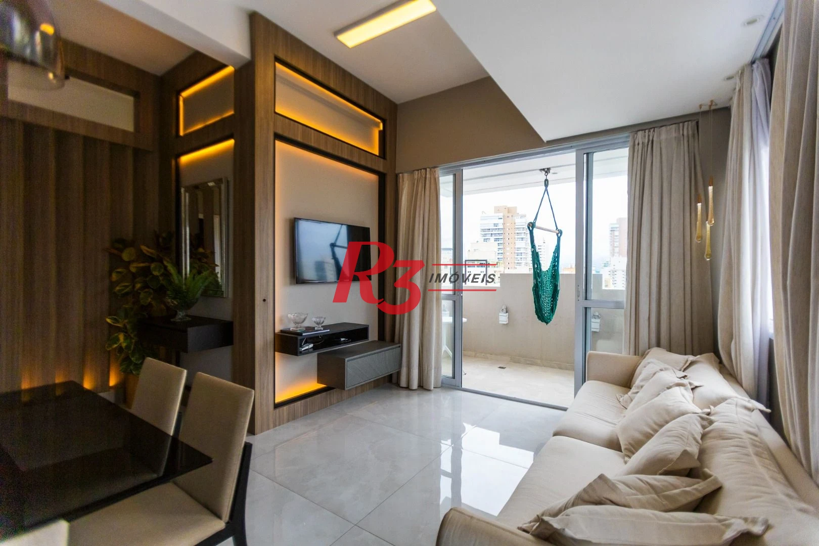 Apartamento com 3 dormitórios para alugar, 104 m² por R$ 10.000,00/mês - Gonzaga - Santos/SP
