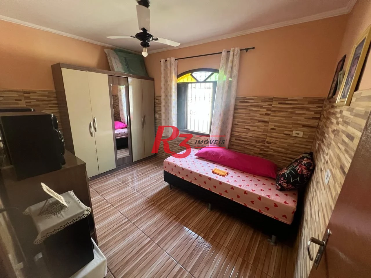 Casa com 3 dormitórios à venda, 199 m² por R$ 540.000,00 - Rádio Club - Santos/SP
