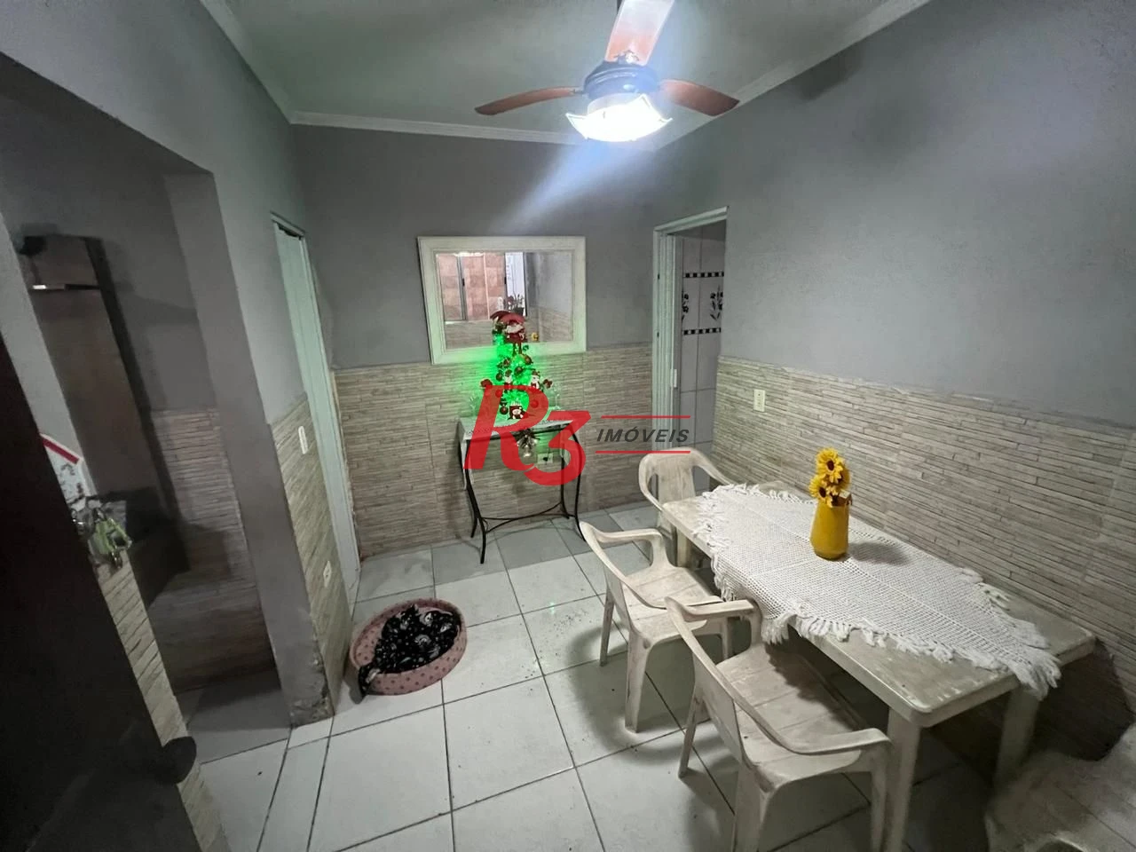 Casa com 3 dormitórios à venda, 199 m² por R$ 540.000,00 - Rádio Club - Santos/SP