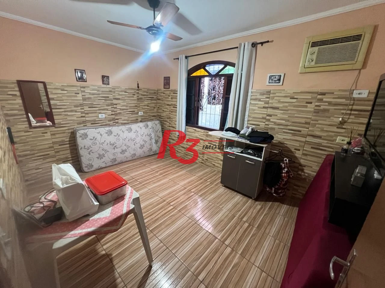 Casa com 3 dormitórios à venda, 199 m² por R$ 540.000,00 - Rádio Club - Santos/SP