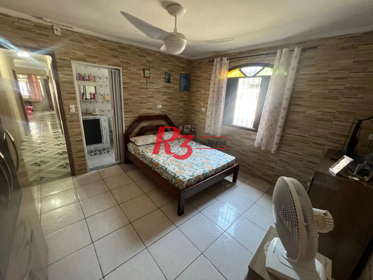 Casa com 3 dormitórios à venda, 199 m² por R$ 540.000,00 - Rádio Club - Santos/SP