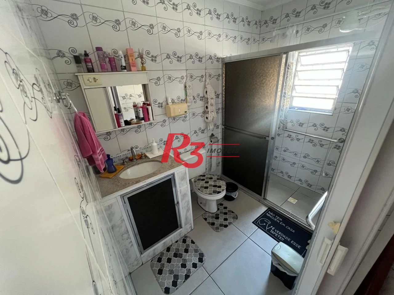 Casa com 3 dormitórios à venda, 199 m² por R$ 540.000,00 - Rádio Club - Santos/SP