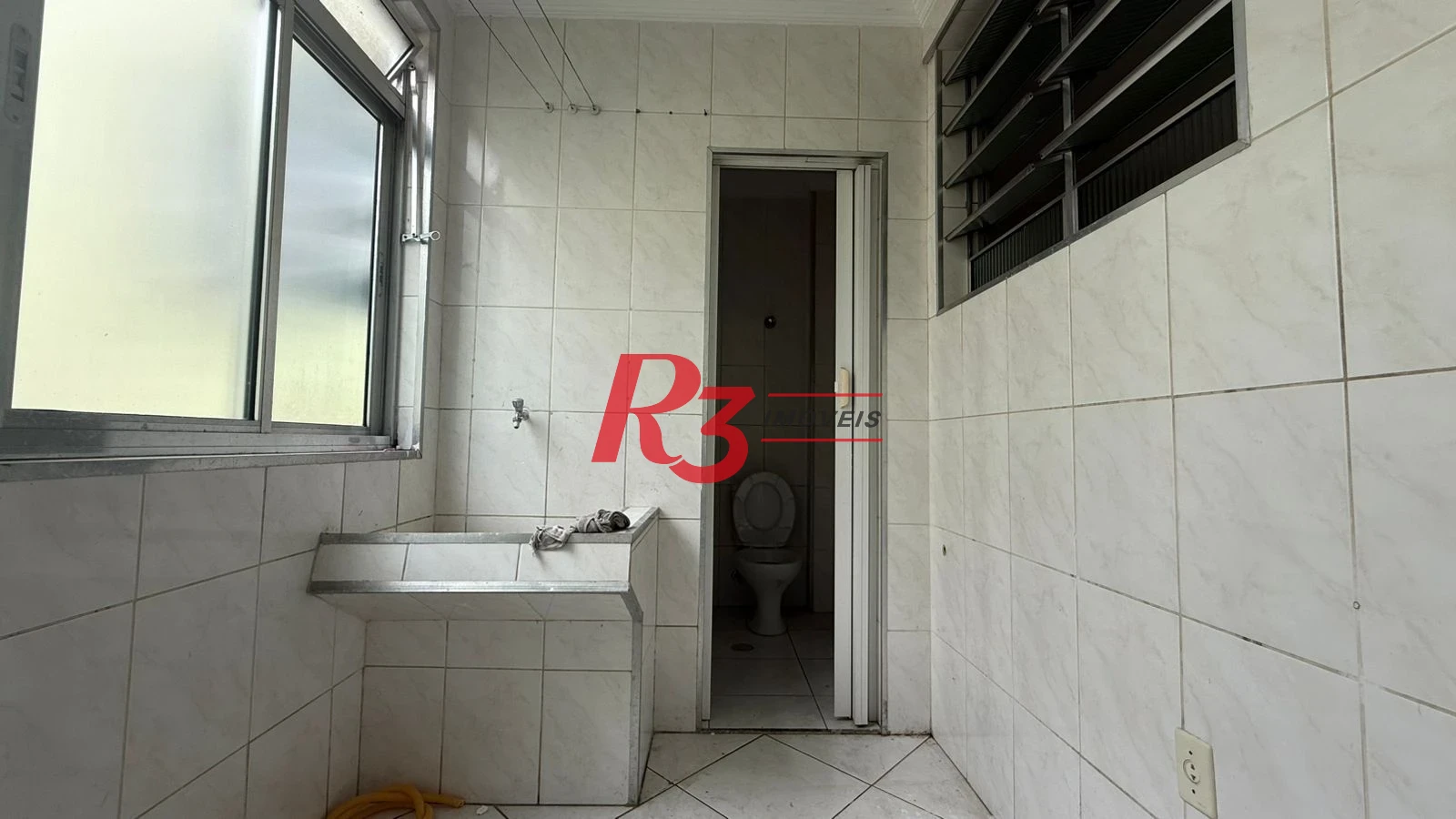 Apartamento com 3 dormitórios para alugar, 110 m² por R$ 3.500,00/mês - Gonzaga - Santos/SP