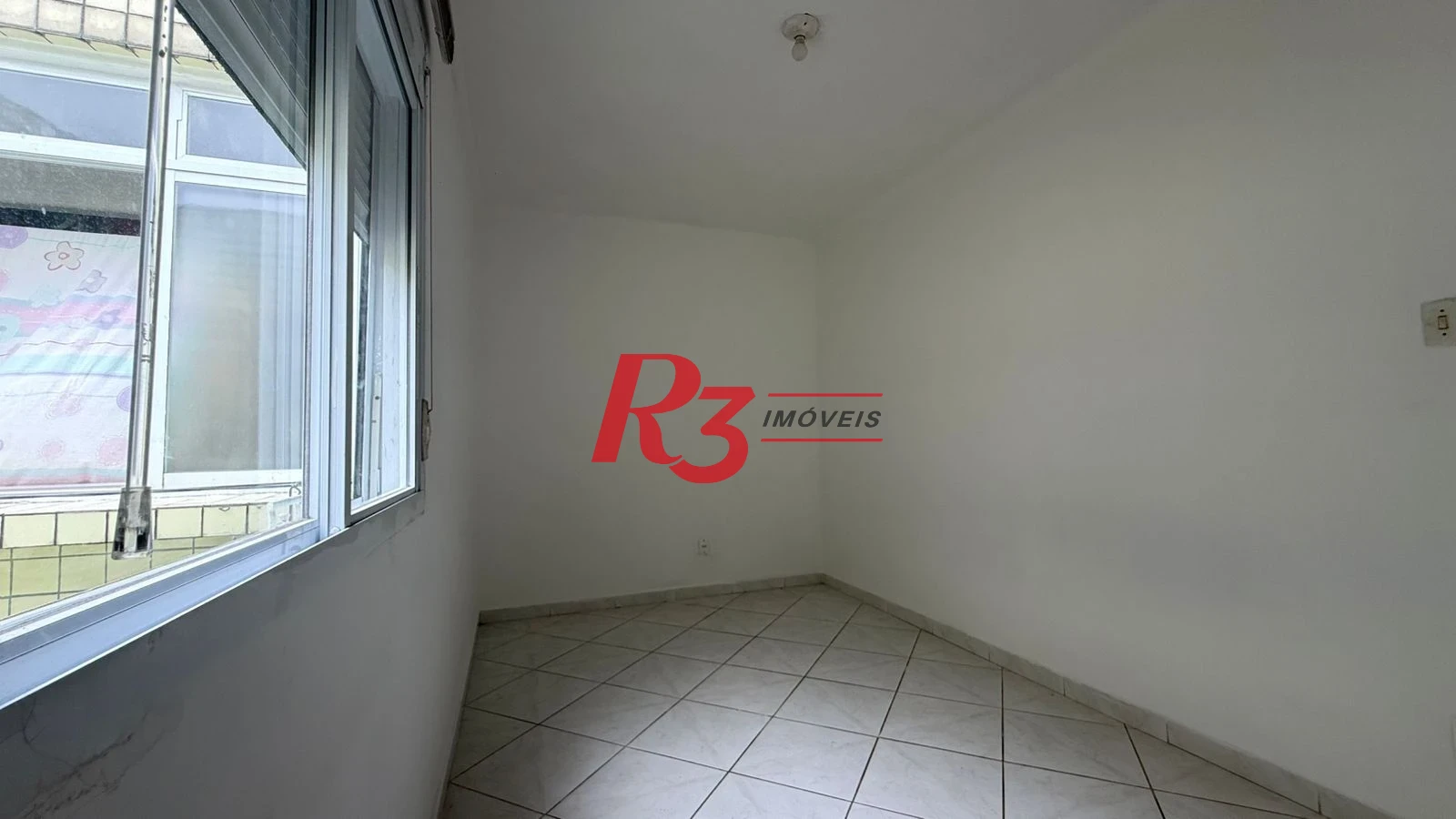 Apartamento com 3 dormitórios para alugar, 110 m² por R$ 3.500,00/mês - Gonzaga - Santos/SP