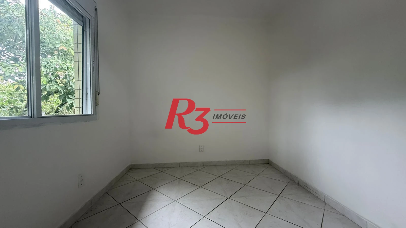 Apartamento com 3 dormitórios para alugar, 110 m² por R$ 3.500,00/mês - Gonzaga - Santos/SP