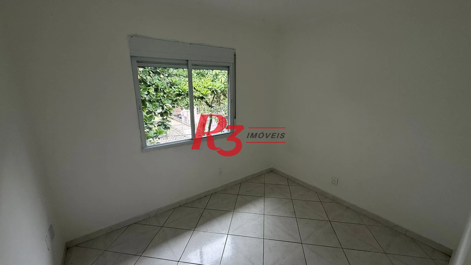 Apartamento com 3 dormitórios para alugar, 110 m² por R$ 3.500,00/mês - Gonzaga - Santos/SP