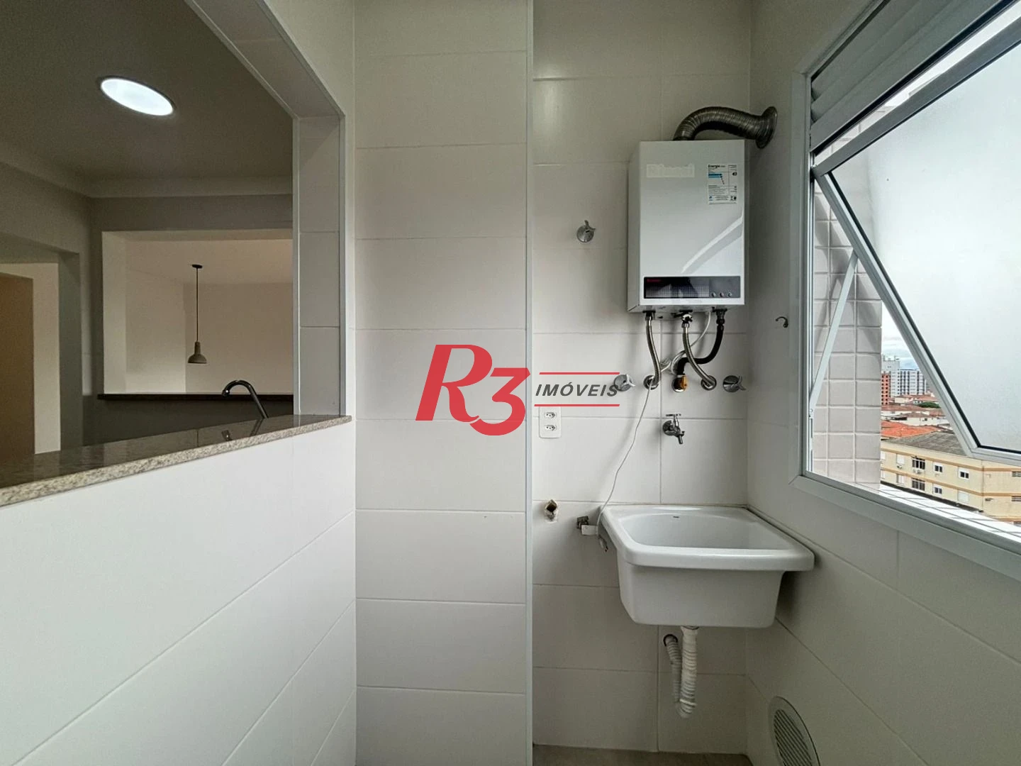 Apartamento com 1 dormitório para alugar, 53 m² - Embaré - Santos/SP