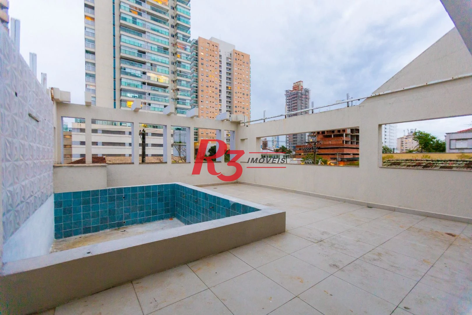 Sobrado para alugar, 467 m² por R$ 36.000,00/mês - Ponta da Praia - Santos/SP