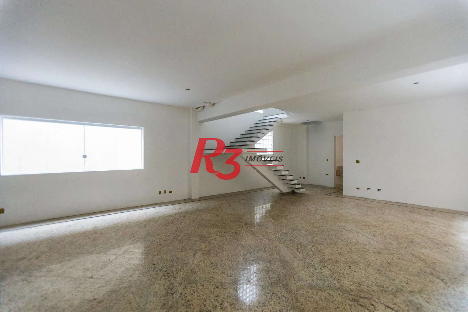 Sobrado para alugar, 467 m² por R$ 36.000,00/mês - Ponta da Praia - Santos/SP