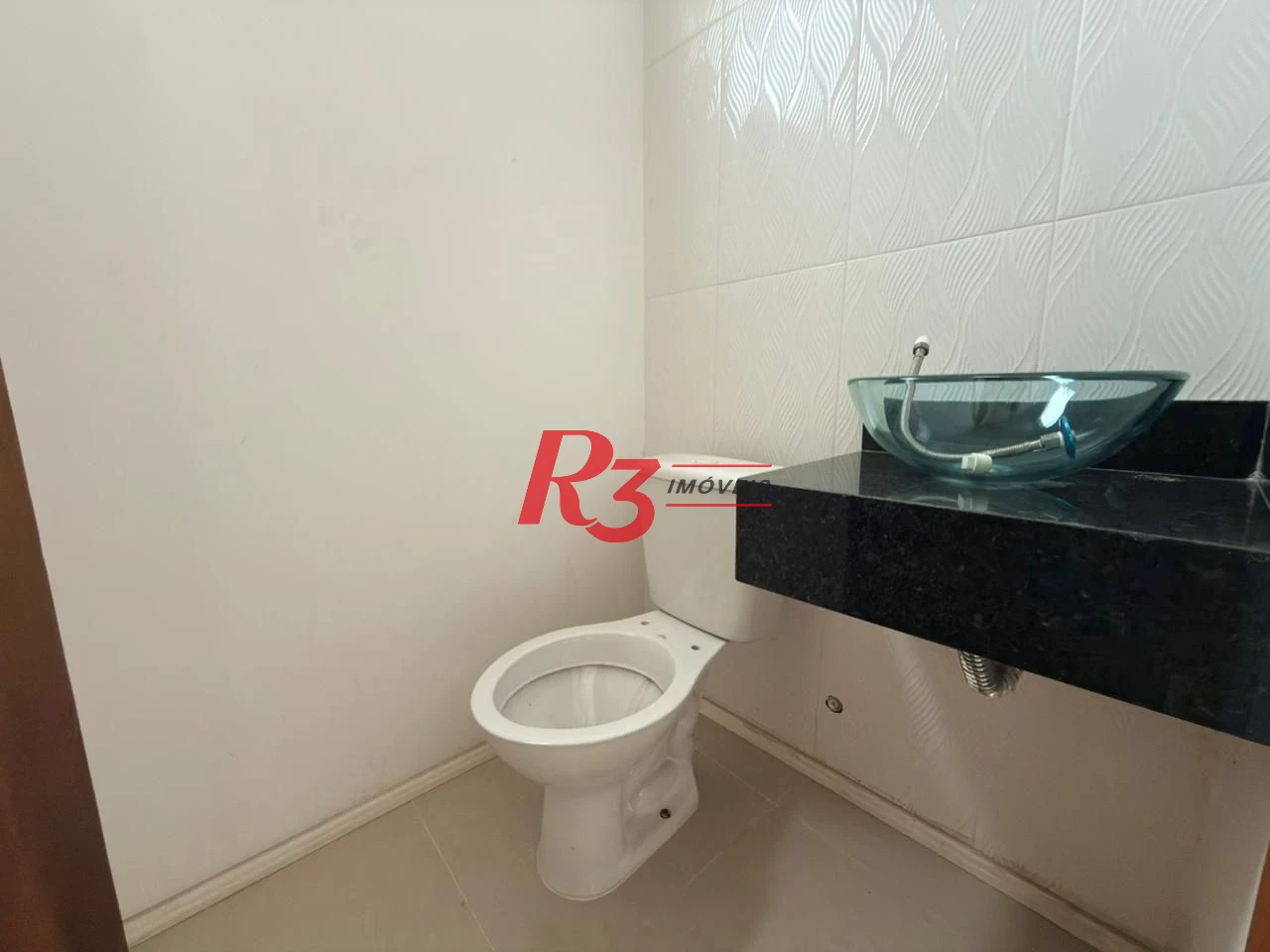 Casa com 3 dormitórios à venda, 350 m² por R$ 1.300.000,00 - Embaré - Santos/SP